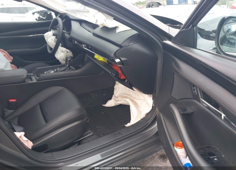 2023 MAZDA 3 VIN: JM1BPALM1P1616092