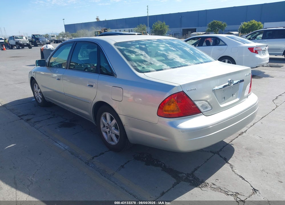 2000 TOYOTA AVALON XLS VIN: 4T1BF28B9YU107122