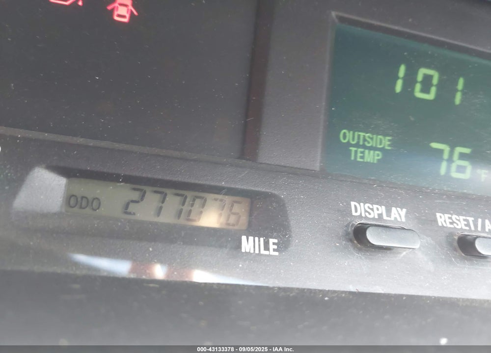 2000 TOYOTA AVALON XLS VIN: 4T1BF28B9YU107122