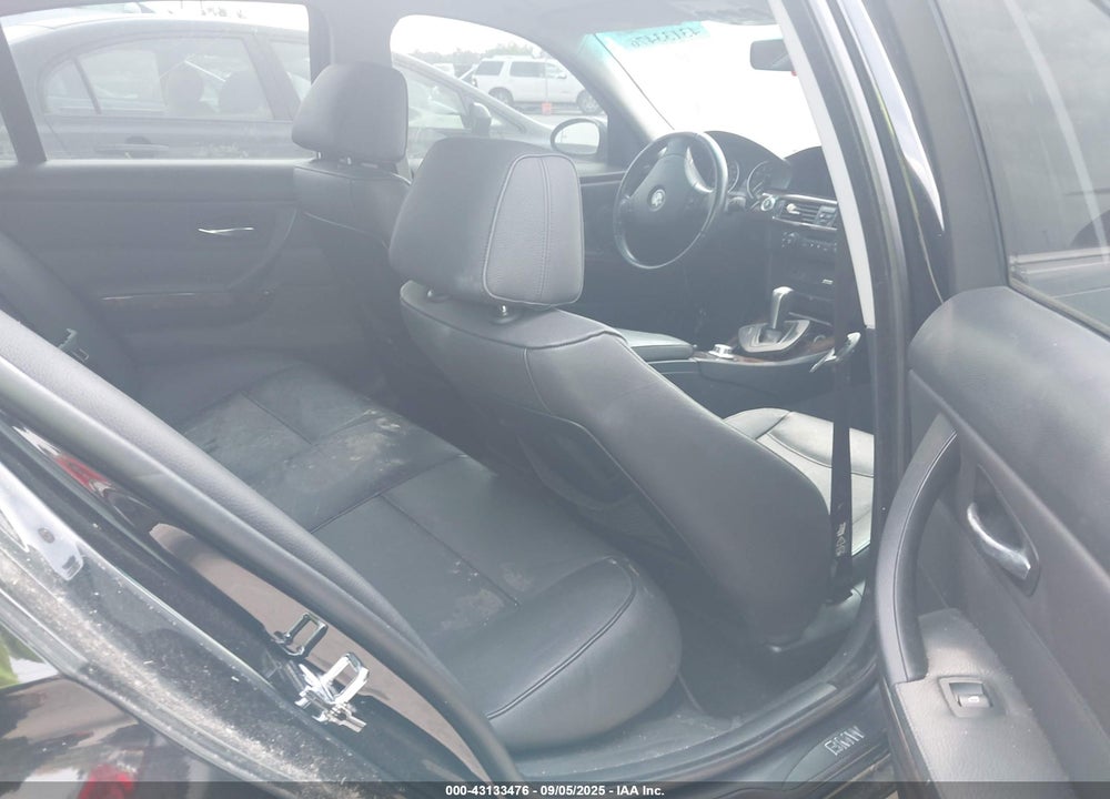 2006 BMW 325XI VIN: WBAVD13586KV14728