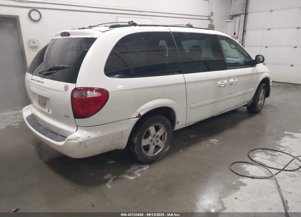 2006 DODGE GRAND CARAVAN SXT VIN: 2D4GP44L66R602361