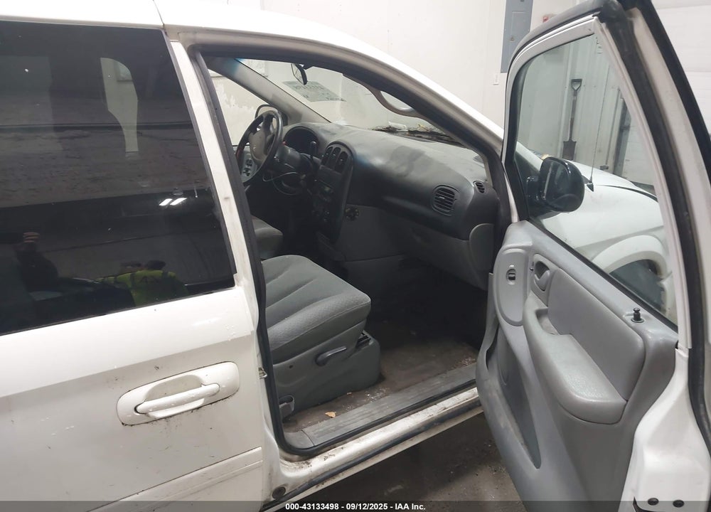 2006 DODGE GRAND CARAVAN SXT VIN: 2D4GP44L66R602361
