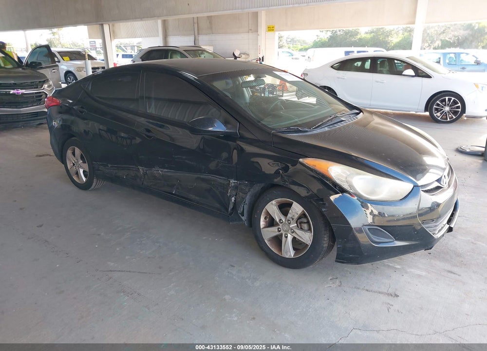 2013 HYUNDAI ELANTRA GLS VIN: 5NPDH4AE1DH258533