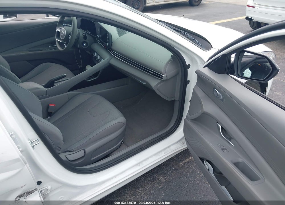 2023 HYUNDAI ELANTRA SE VIN: 5NPLL4AG1PH112536