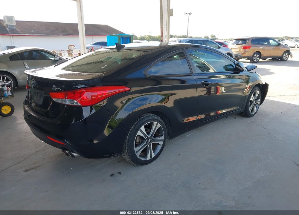 2013 HYUNDAI ELANTRA VIN: KMHDH6AE9DU003142
