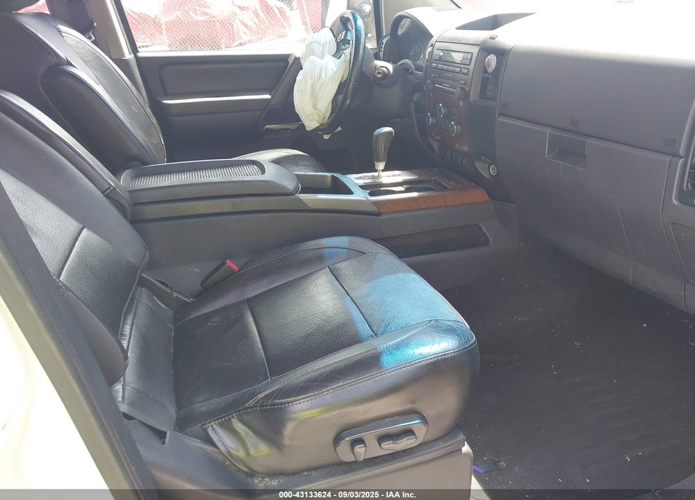 2011 NISSAN TITAN SL VIN: 1N6BA0ED3BN319350