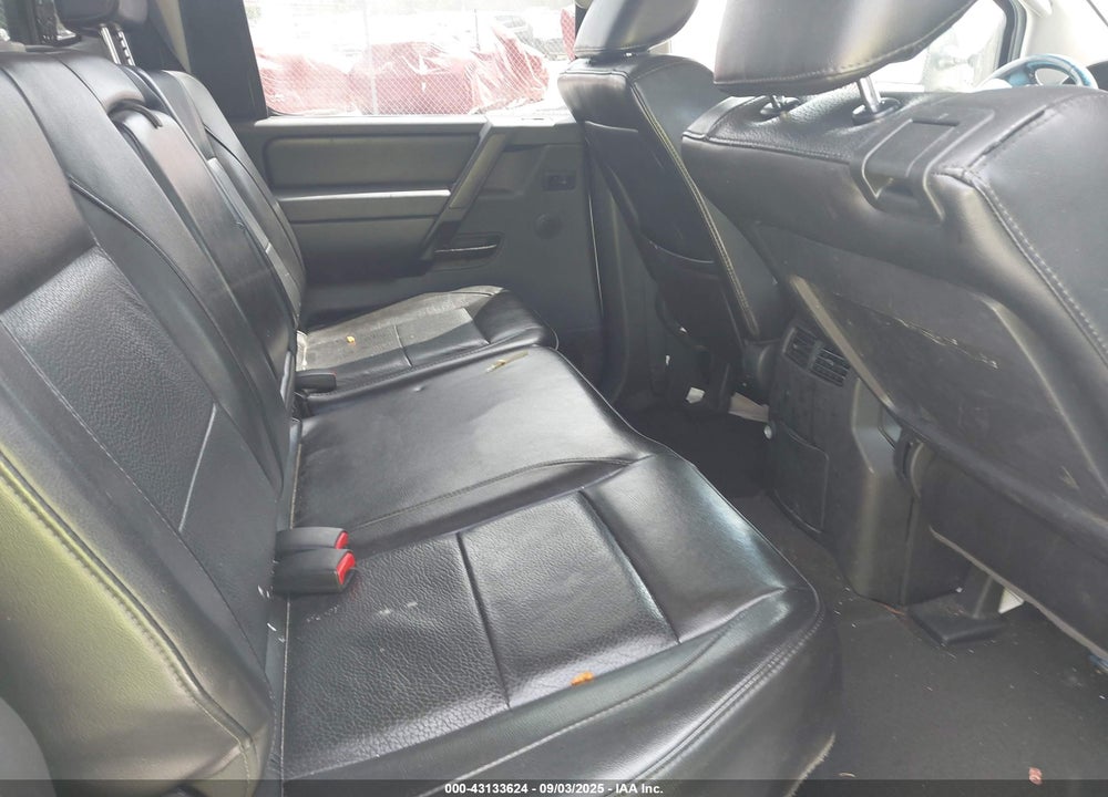 2011 NISSAN TITAN SL VIN: 1N6BA0ED3BN319350
