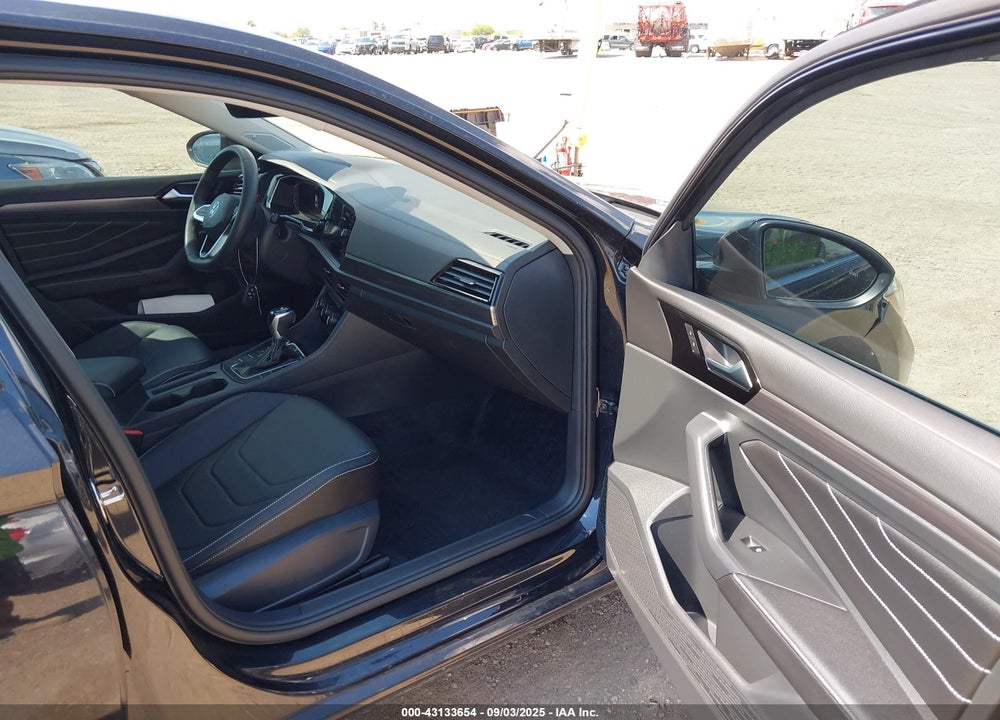 2024 VOLKSWAGEN JETTA VIN: 3VWGM7BU6RM088071