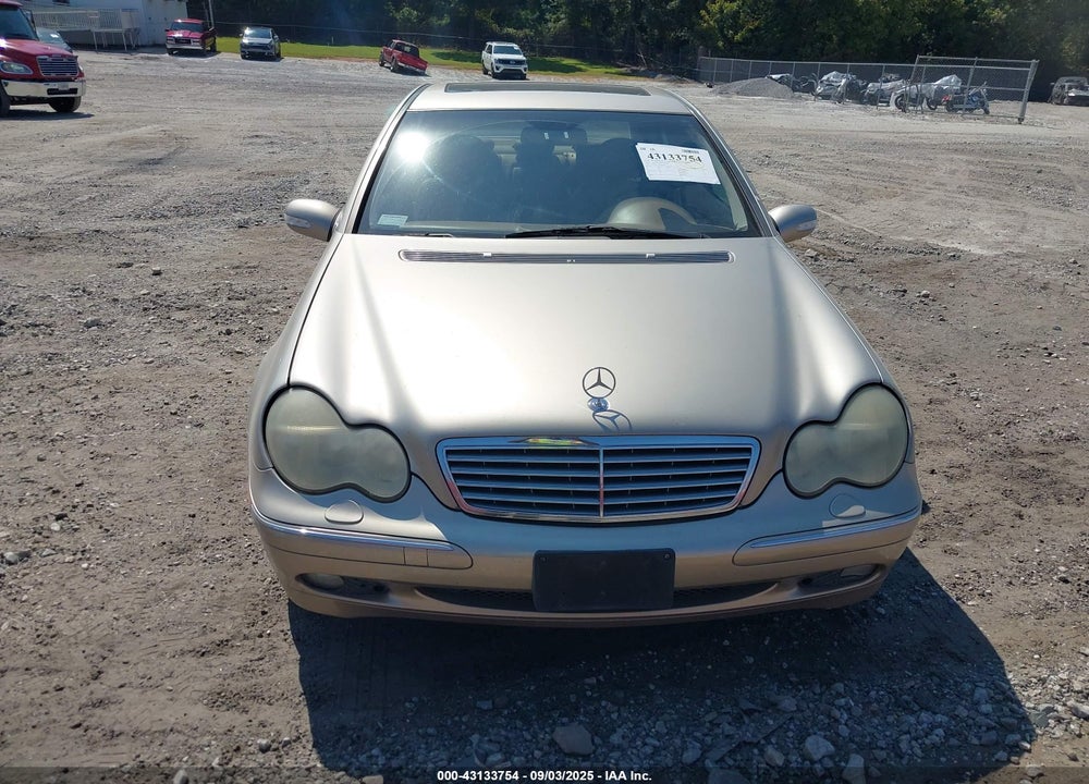 2002 MERCEDES-BENZ C 240 VIN: WDBRF61J52E008650