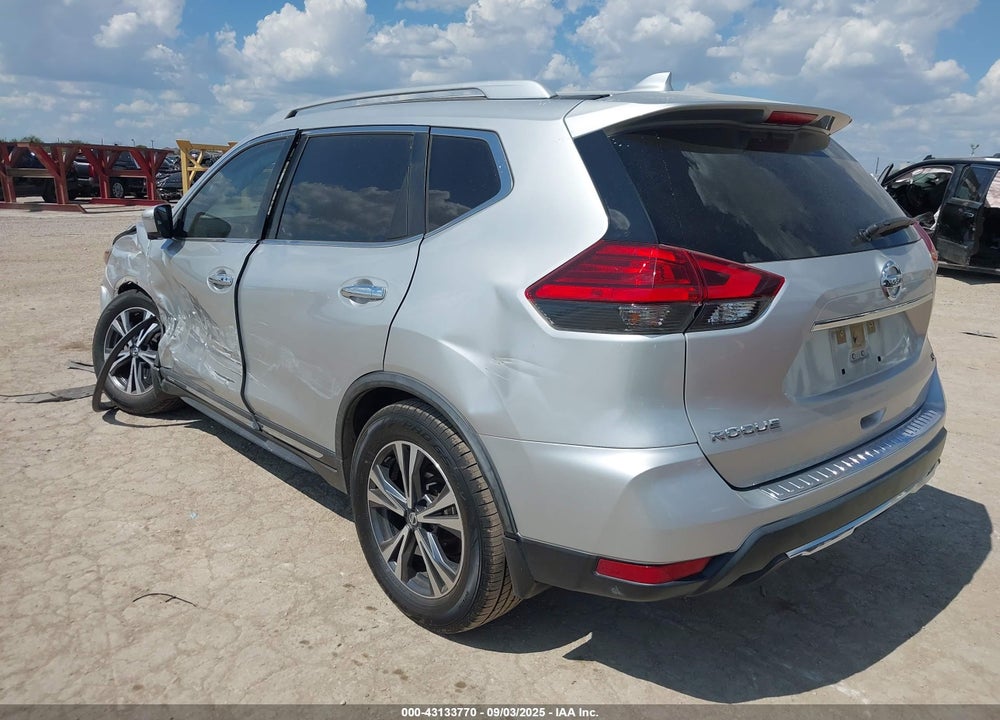 2017 NISSAN ROGUE VIN: JN8AT2MT2HW391354