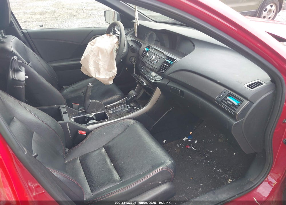 2017 HONDA ACCORD VIN: 1HGCR2F11HA193555