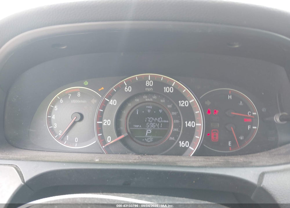 2017 HONDA ACCORD VIN: 1HGCR2F11HA193555