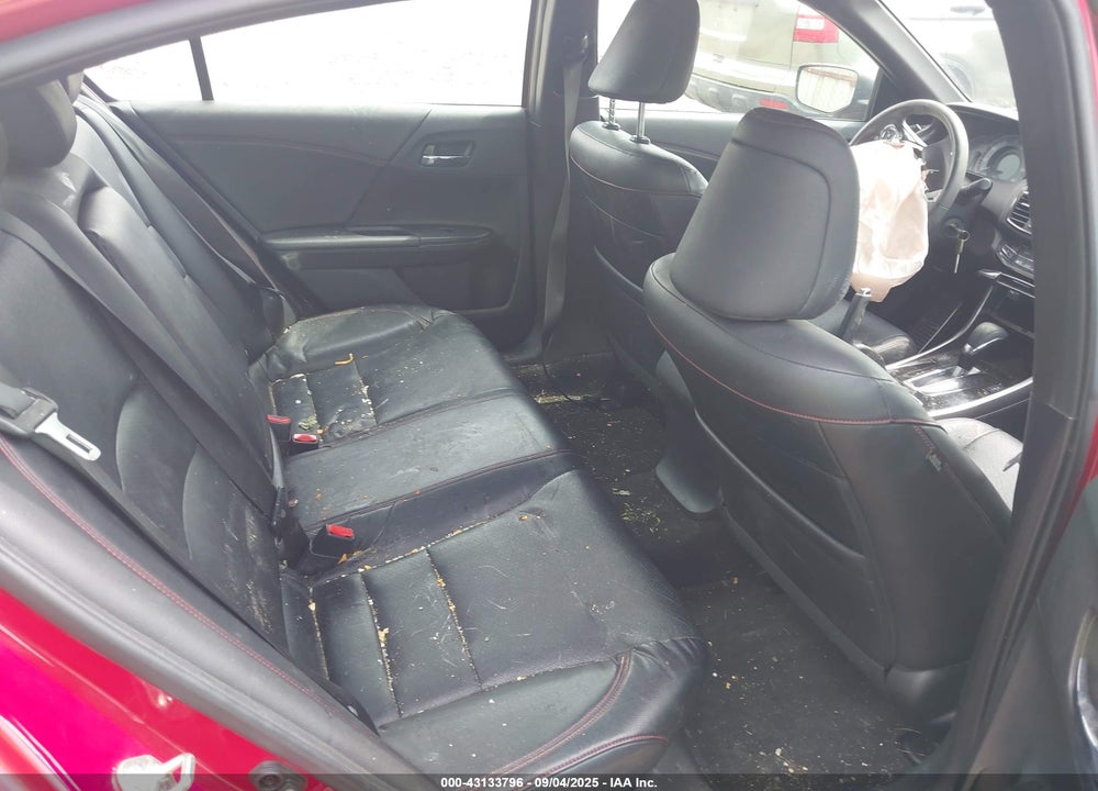 2017 HONDA ACCORD VIN: 1HGCR2F11HA193555