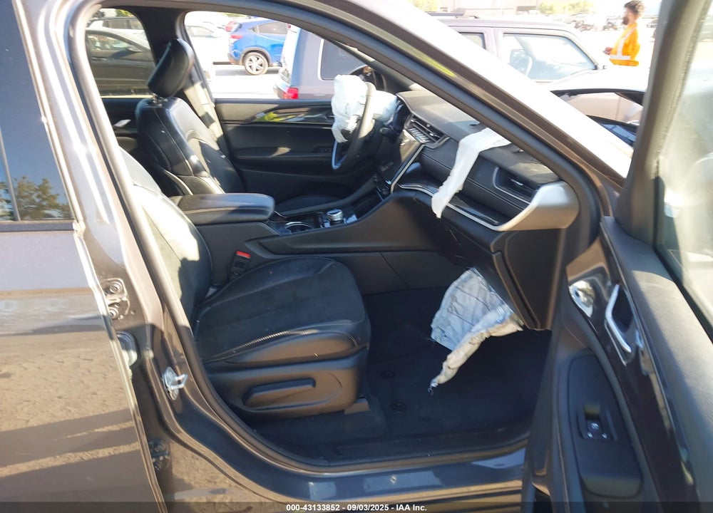 2023 JEEP GRAND CHEROKEE L VIN: 1C4RJKAG4P8101775