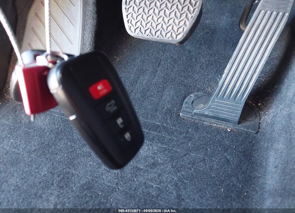 2022 TOYOTA RAV4 HYBRID VIN: 4T3D6RFV4NU088108