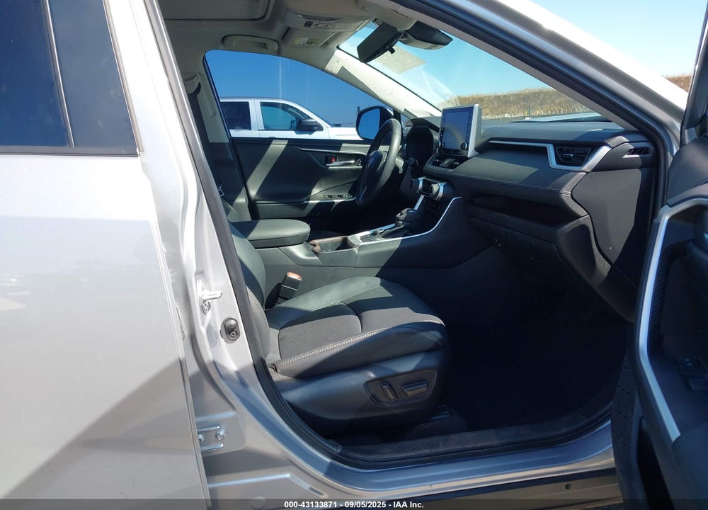 2022 TOYOTA RAV4 HYBRID VIN: 4T3D6RFV4NU088108