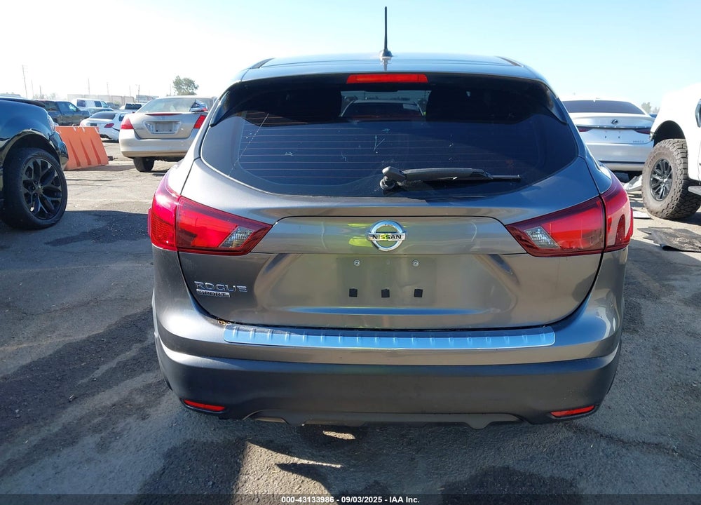 2017 NISSAN ROGUE SPORT VIN: JN1BJ1CP7HW014266