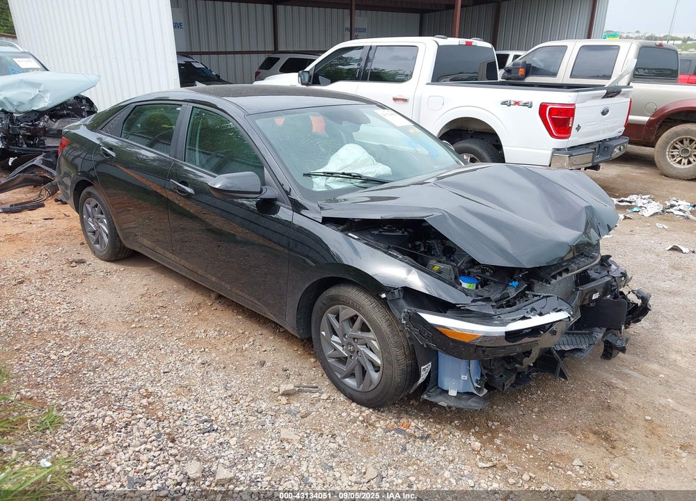 2024 HYUNDAI ELANTRA SEL VIN: KMHLM4DG6RU810475