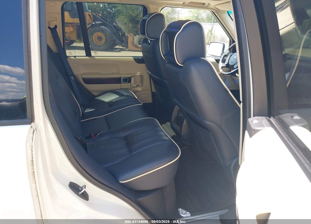 2010 LAND ROVER RANGE ROVER VIN: SALMF1E41AA312642