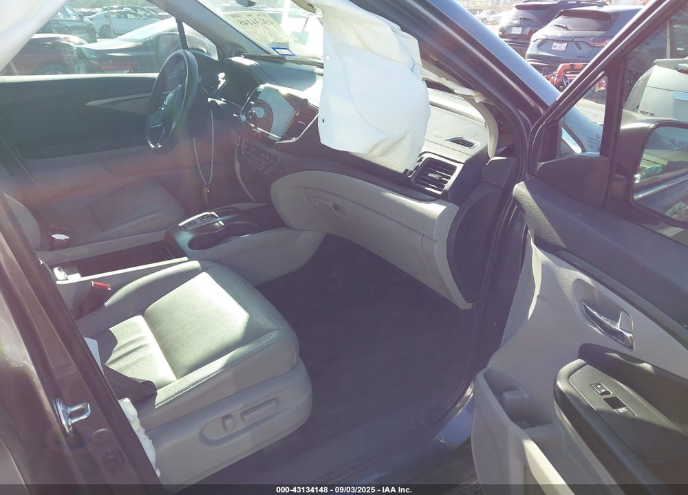 2022 HONDA PILOT 2WD EX-L VIN: 5FNYF5H58NB010685