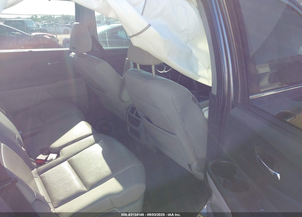 2022 HONDA PILOT 2WD EX-L VIN: 5FNYF5H58NB010685