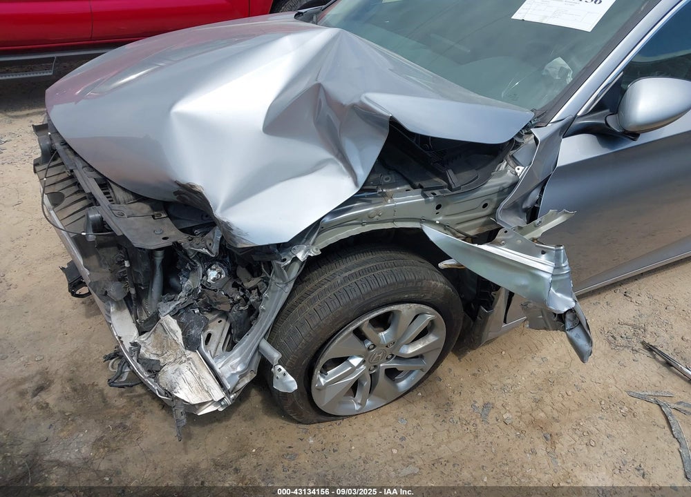 2019 HONDA ACCORD VIN: 1HGCV1F10KA070150
