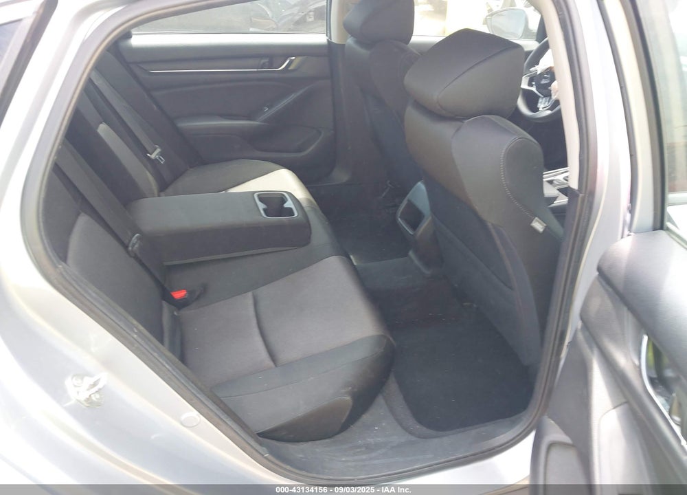2019 HONDA ACCORD VIN: 1HGCV1F10KA070150