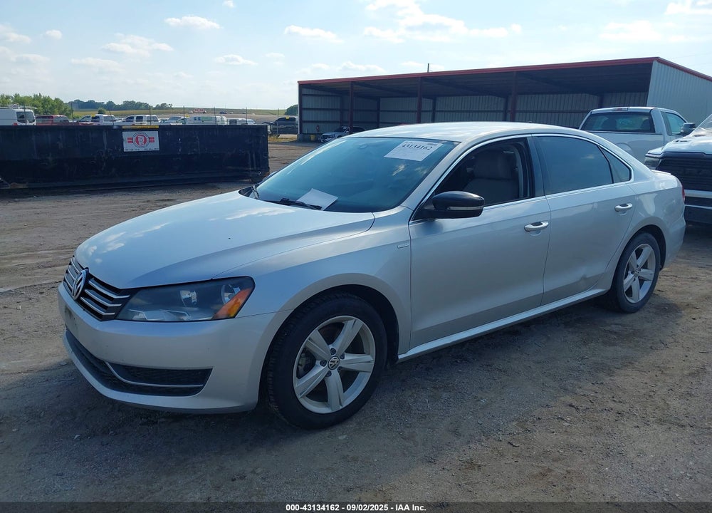 2014 VOLKSWAGEN PASSAT VIN: 1VWAS7A34EC042884