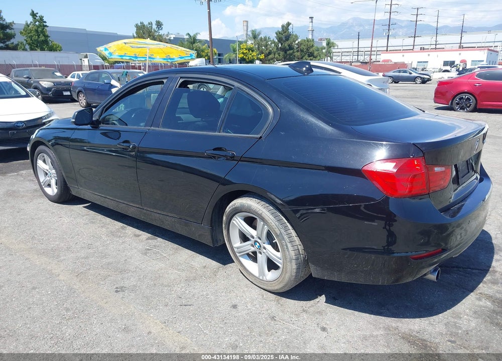 2015 BMW 3 SERIES VIN: WBA3B1C59FK138036