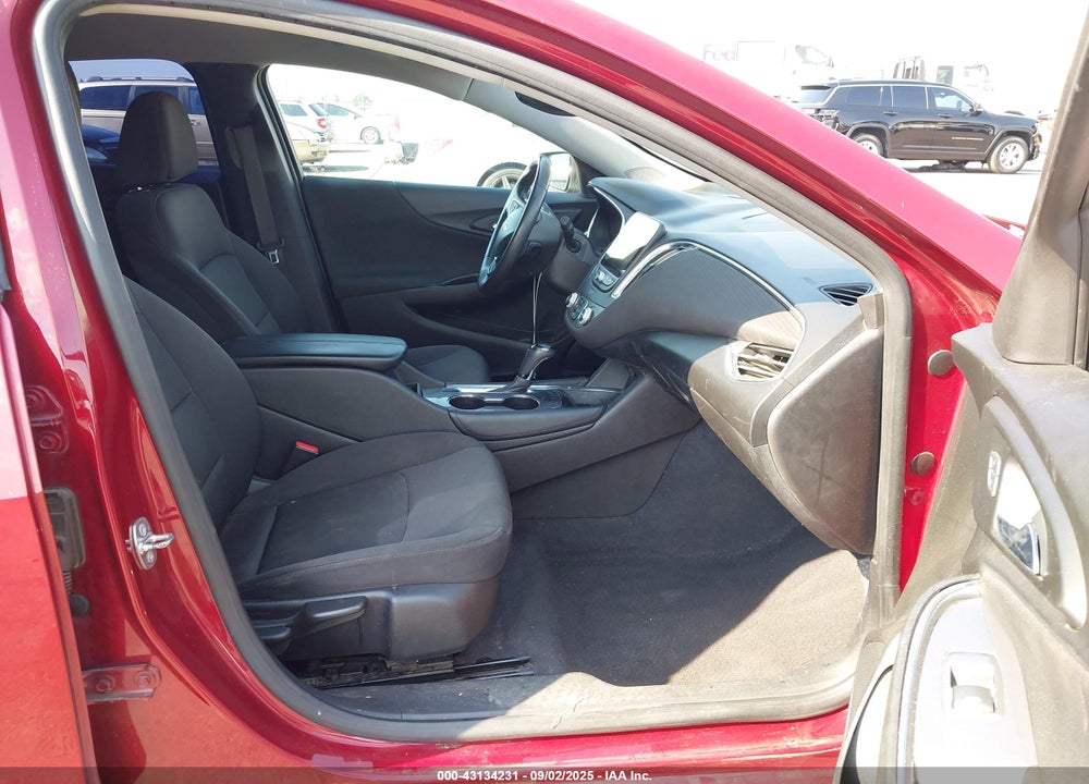 2017 CHEVROLET MALIBU VIN: 1G1ZE5ST8HF171819