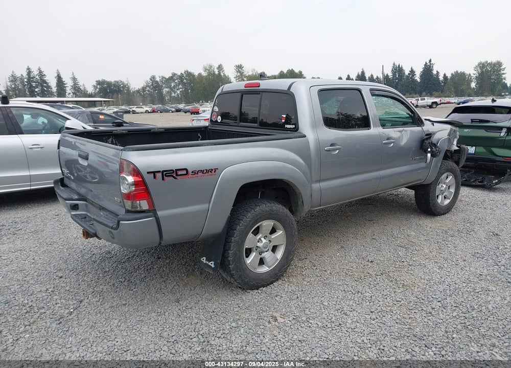 2015 TOYOTA TACOMA VIN: 5TFLU4EN2FX137664