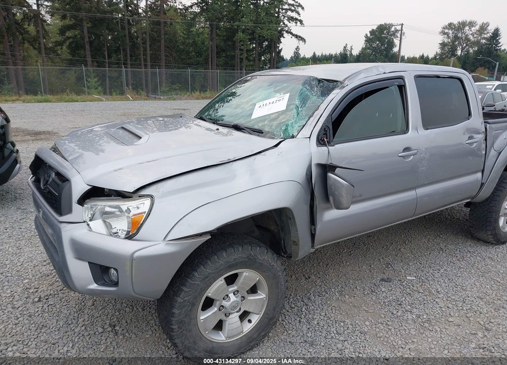 2015 TOYOTA TACOMA VIN: 5TFLU4EN2FX137664
