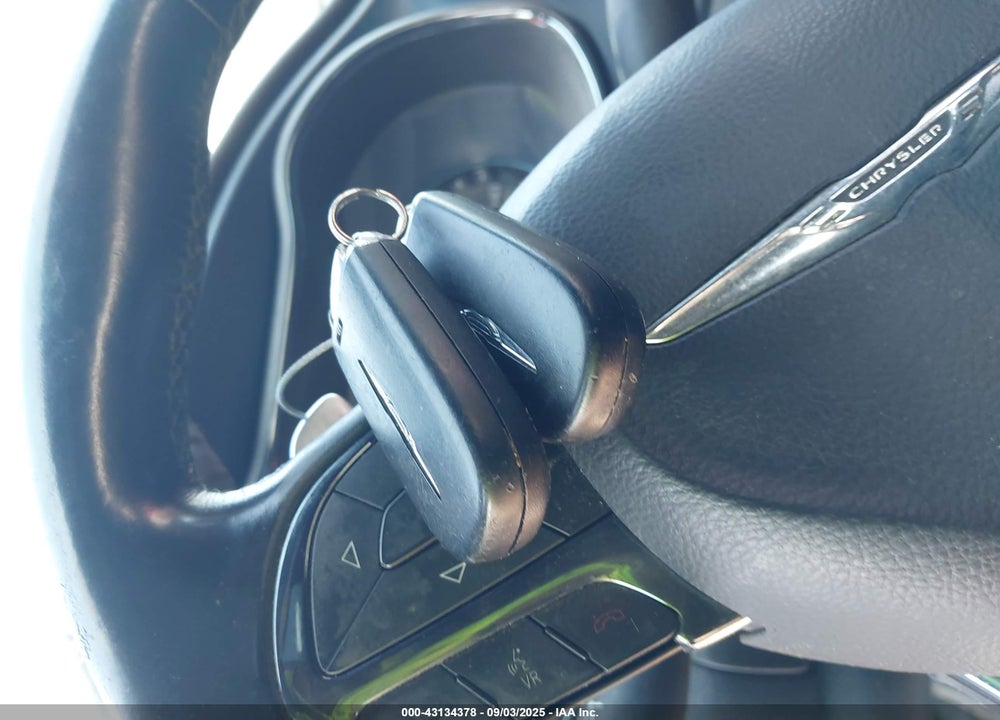 2015 CHRYSLER 200 VIN: 1C3CCCBB0FN709743