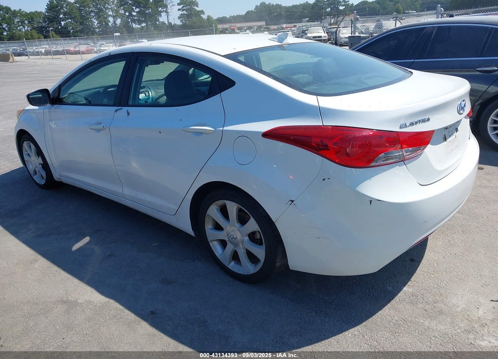 2011 HYUNDAI ELANTRA LIMITED VIN: 5NPDH4AE3BH049064