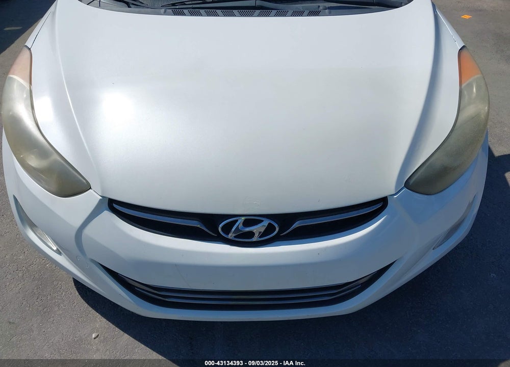 2011 HYUNDAI ELANTRA LIMITED VIN: 5NPDH4AE3BH049064