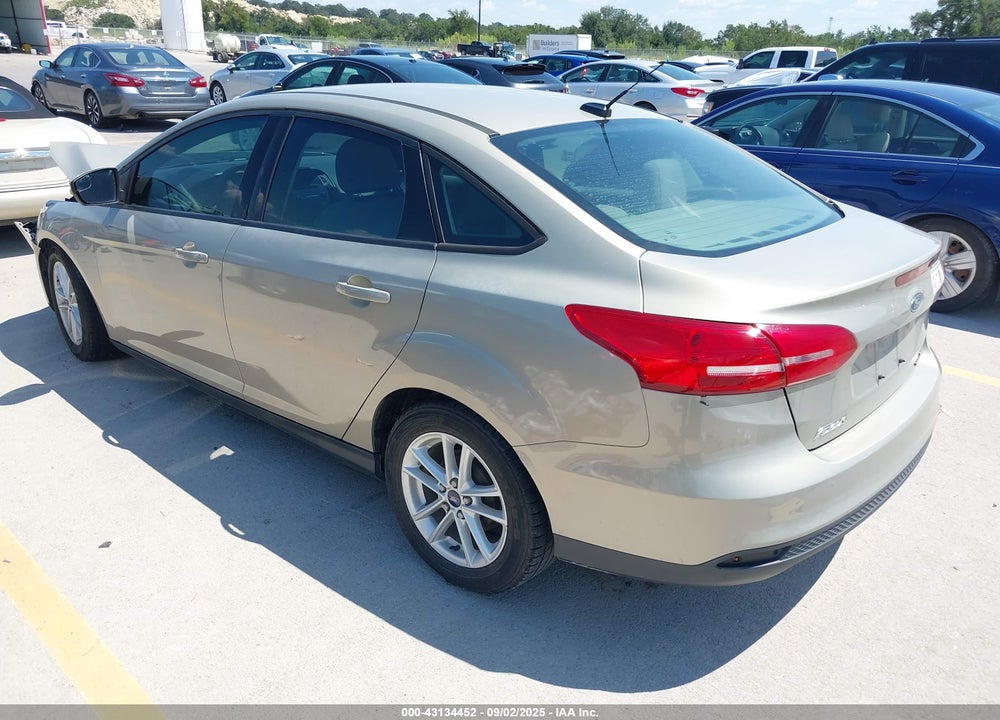 2015 FORD FOCUS SE VIN: 1FADP3F21FL356526