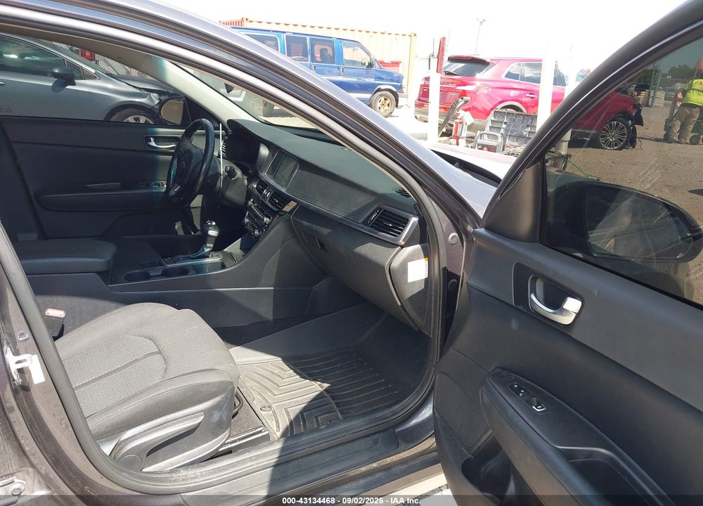 2017 KIA OPTIMA HYBRID VIN: KNAGT4LE8H5010954