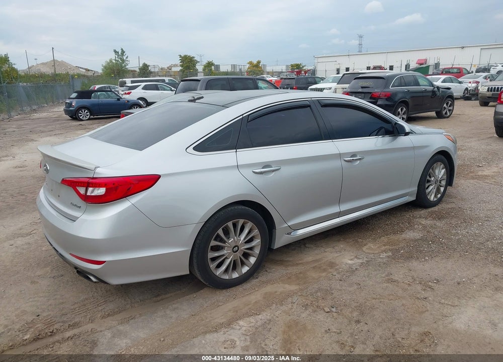 2015 HYUNDAI SONATA VIN: 5NPE34AF5FH088174