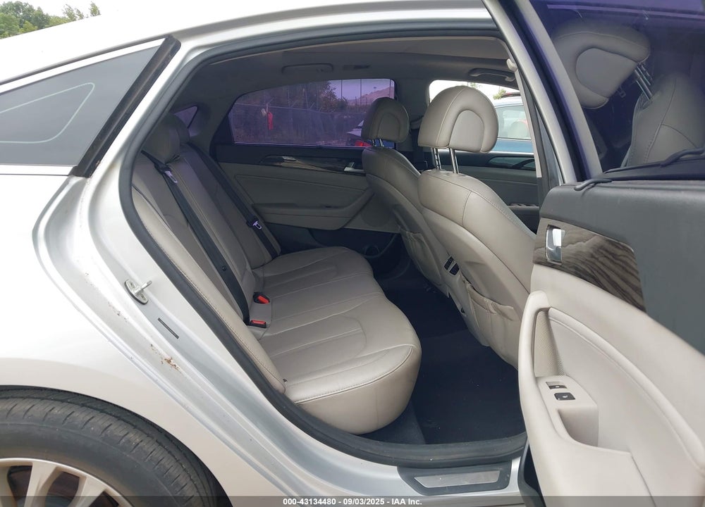 2015 HYUNDAI SONATA VIN: 5NPE34AF5FH088174