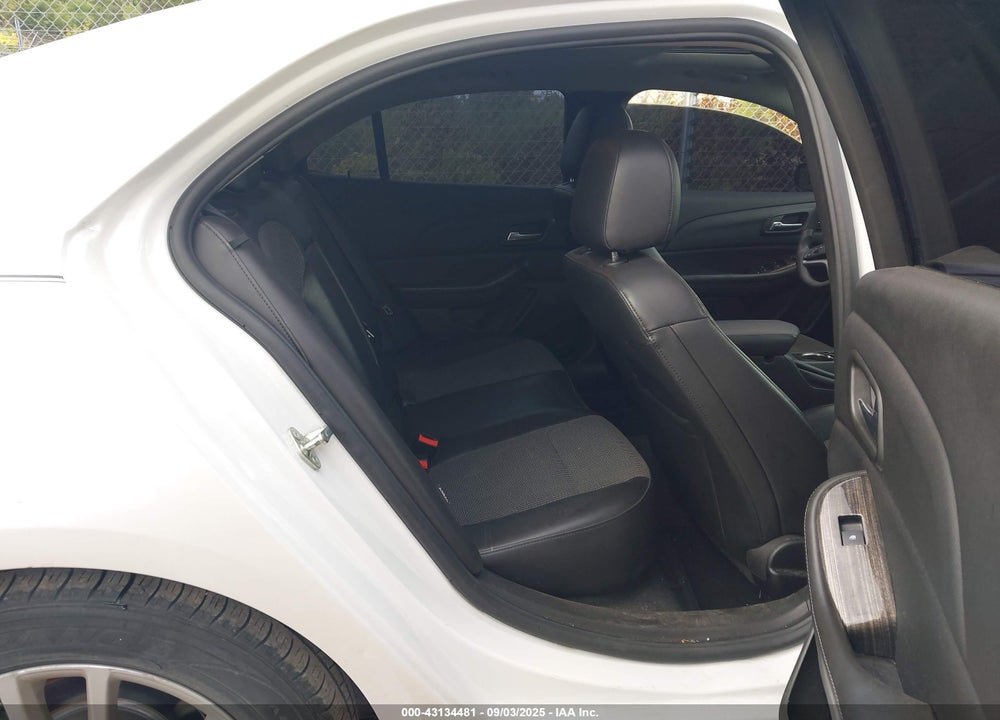 2015 CHEVROLET MALIBU VIN: 1G11C5SL7FF121753