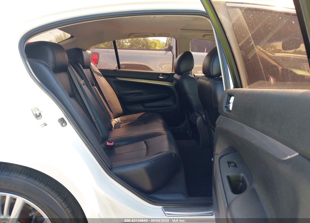 2015 INFINITI Q40 VIN: JN1CV6APXFM500619