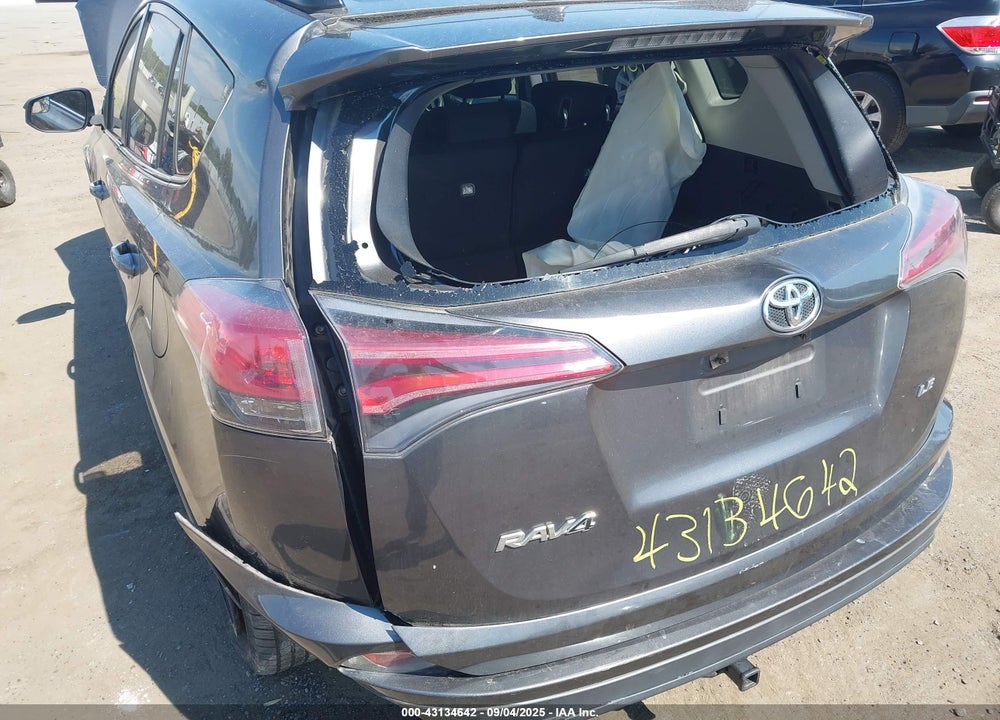 2018 TOYOTA RAV4 VIN: JTMZFREV6JJ752098