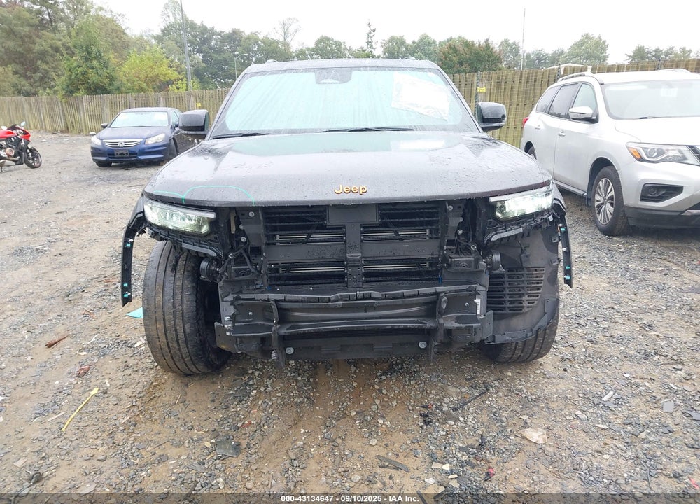 2023 JEEP GRAND CHEROKEE L VIN: 1C4RJKBG9P8702355