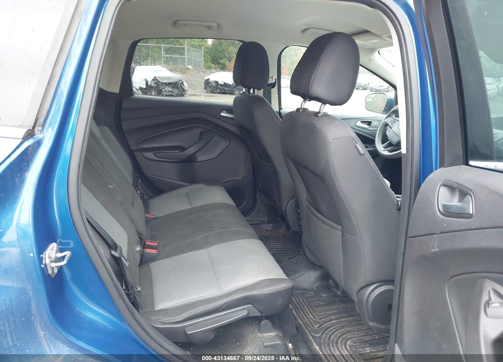 2017 FORD ESCAPE VIN: 1FMCU9GDXHUA17595