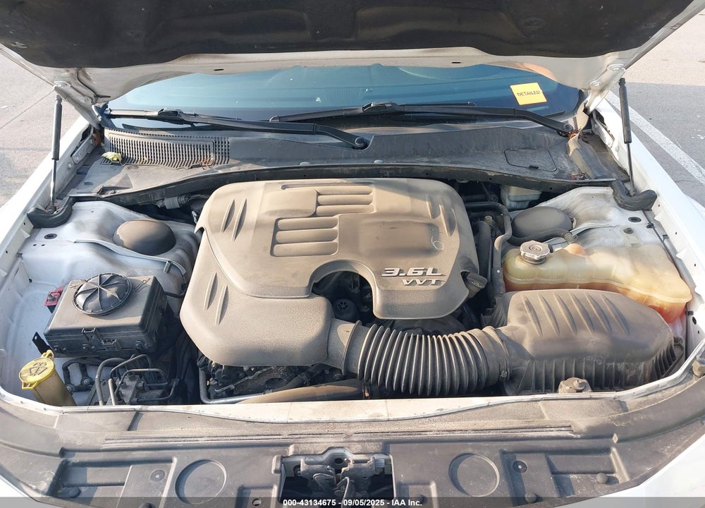 2014 CHRYSLER 300 VIN: 2C3CCAAG4EH184291