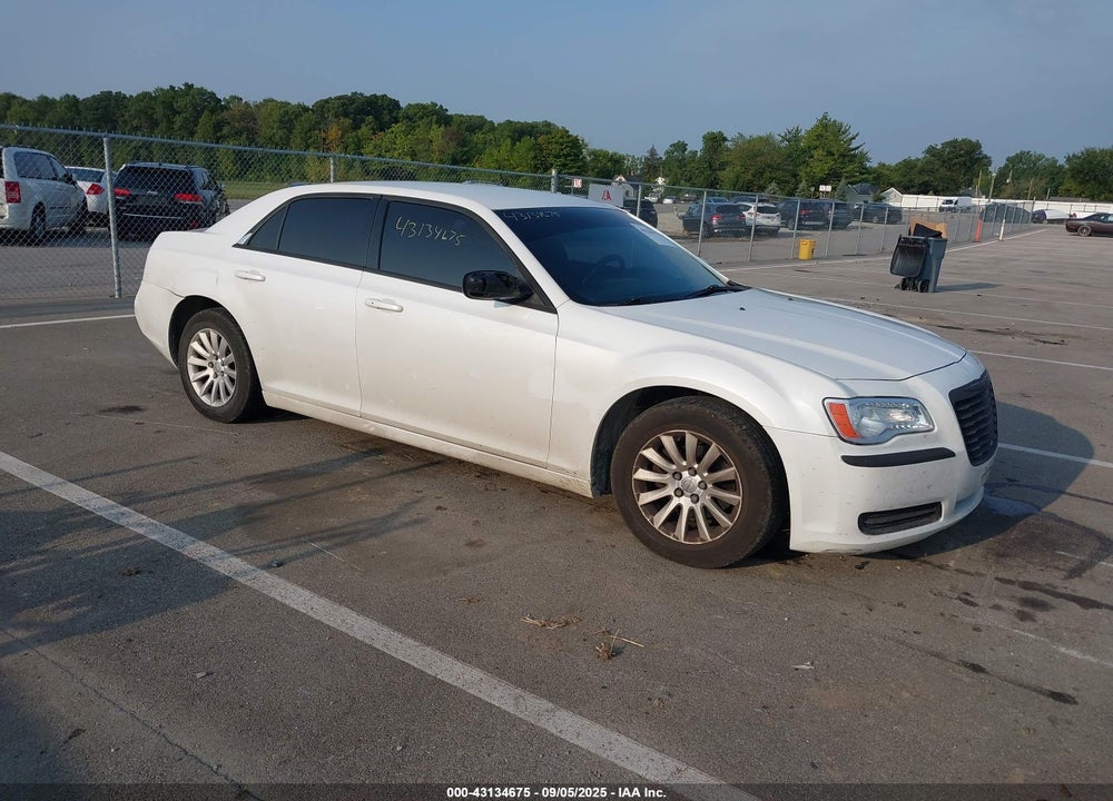 2014 CHRYSLER 300 VIN: 2C3CCAAG4EH184291