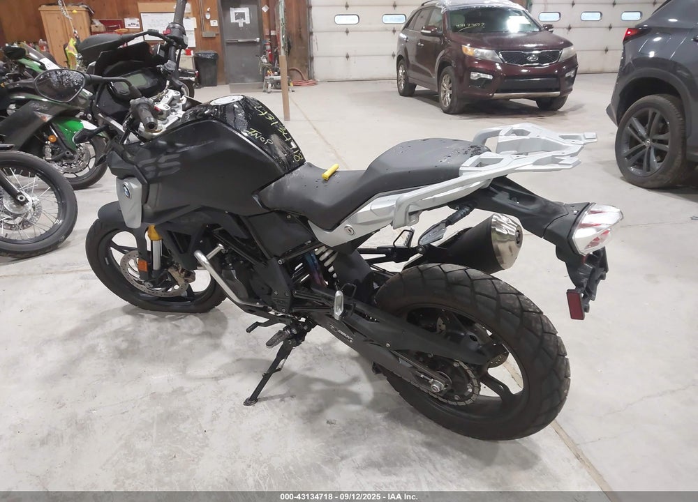 2022 BMW G310 GS VIN: WB30G3303NRA37627