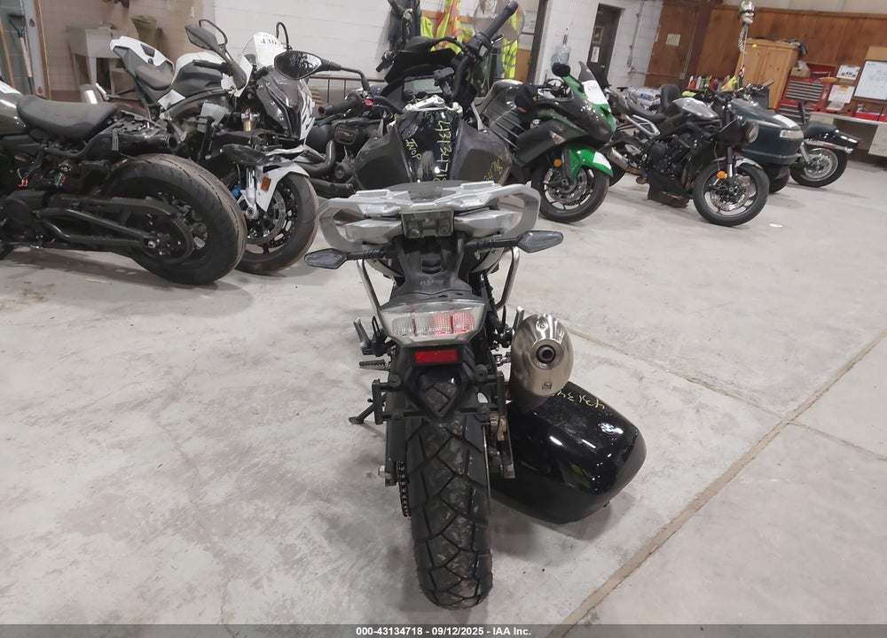 2022 BMW G310 GS VIN: WB30G3303NRA37627