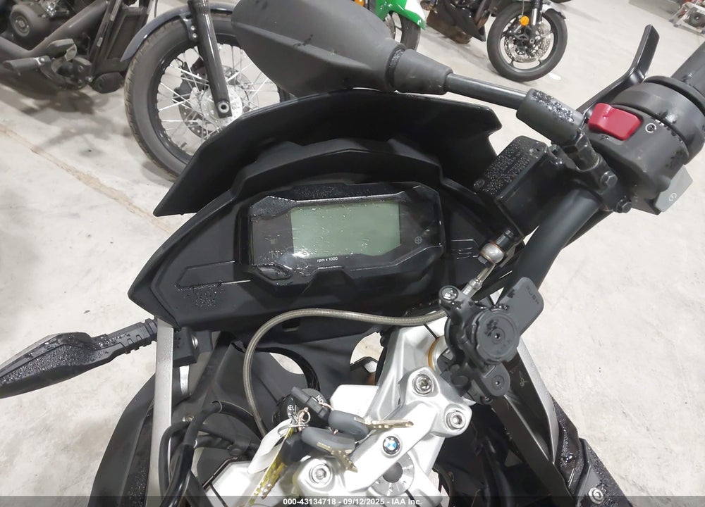 2022 BMW G310 GS VIN: WB30G3303NRA37627