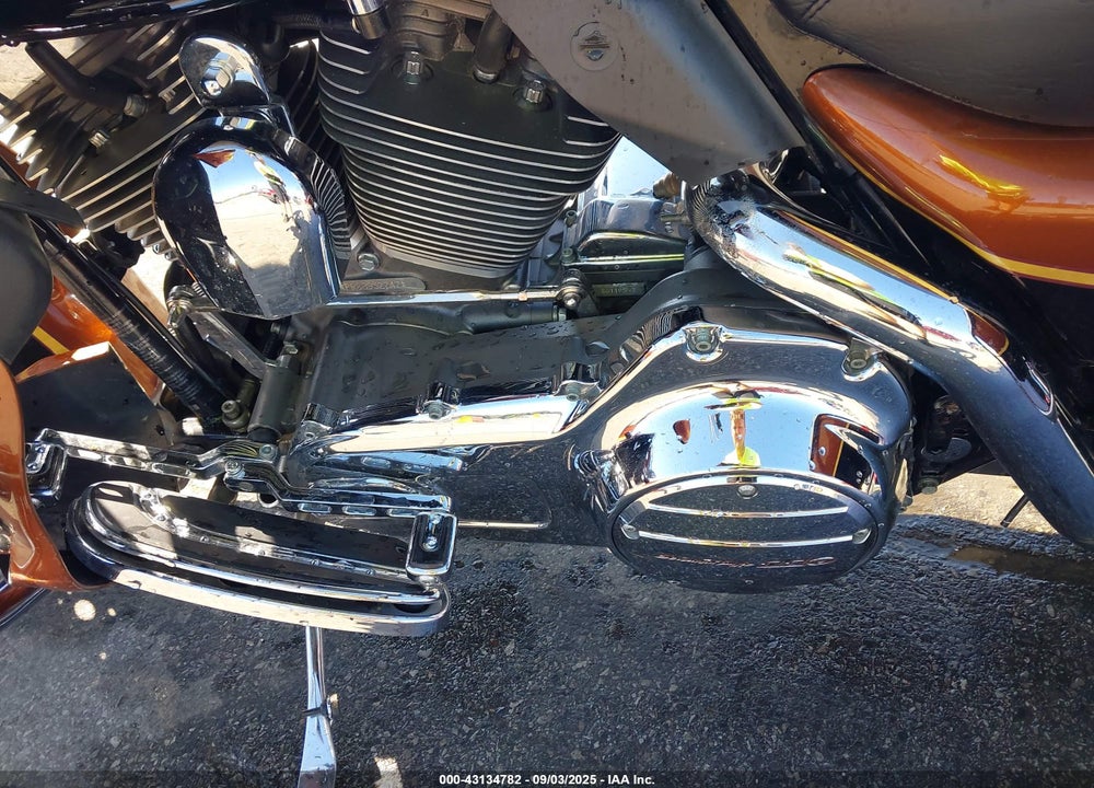 2008 HARLEY-DAVIDSON FLHTCUSE3 105TH ANNIVERSARY EDITION VIN: 1HD1PR8428Y952747